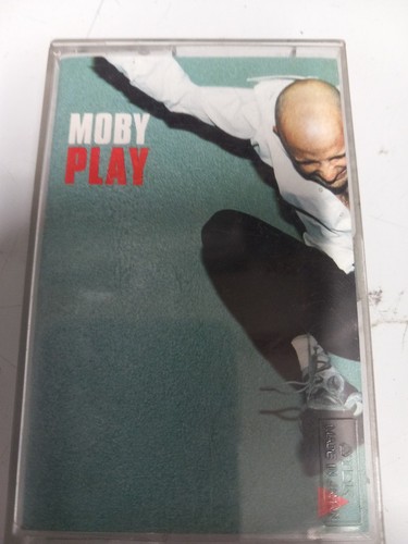 Moby play cassette - -,